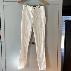 Abercrombie & Fitch white Jeggings